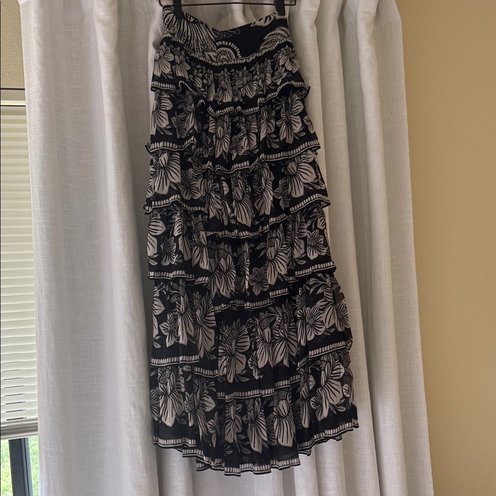 FARM Rio Black & White Floral Tiered Maxi Skirt - Picture 11 of 11